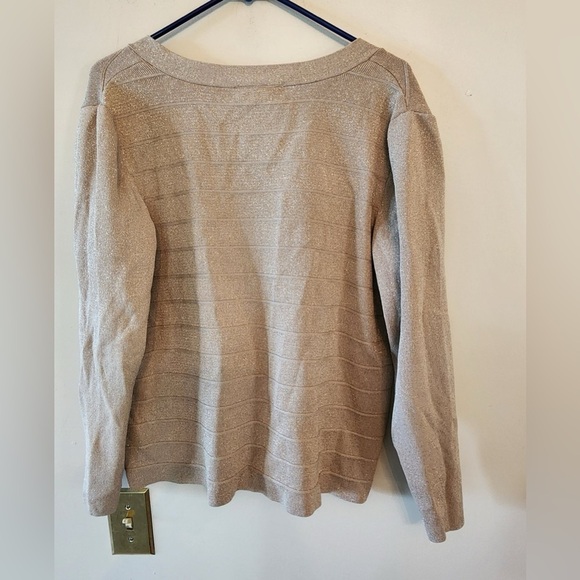 Lane Bryant gold metallic zipped up sweater jacket size 18/20 - Picture 3 of 4
